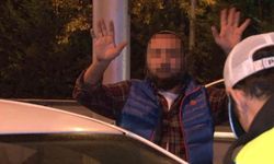 Kadıköy’de trafik denetiminde alkollü çıktı, basın mensuplarına el salladı