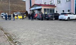 Karlıova’da öğrenci servisi kız kardeşlere çarptı: 1 ölü, 1 yaralı