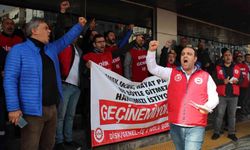 Karşıyaka Belediyesi çalışanları maaşlarını alamıyor