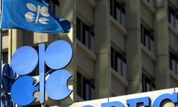 OPEC, üretimi günlük 2 milyon varil azaltma kararını sürdürecek