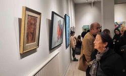 “Sanathane Resim ve Heykel Koleksiyonu” sergisi Beyoğlu’nda açıldı