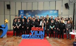 Bursa’da yılın vatandaşı öğretmenler oldu