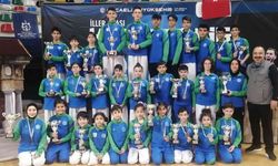 Çayırova Belediyesi Karate Takımı kupa ve madalyaları topladı