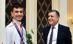 Esenyurt’un gururu Tekvandocu Yusuf Türkiye şampiyonu