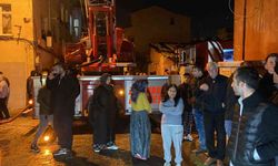 Fatih’te 3 katlı bina alev alev yandı: 1 kişi üçüncü kattan atlayarak kurtuldu