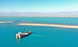 Mersin’de deniz kıyısına 2 bin metrelik koruma kalkanı
