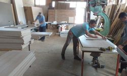 Safranbolu Belediyesi mobilyalarını kendi üretiyor