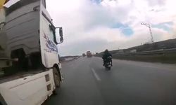Şile otoyolunda motosikletli, hafriyat kamyonunun altında kalmaktan kıl payı kurtuldu