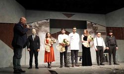 Tarsus Şehir Tiyatrosunun Ezop ve Çirkin oyunu sahnelendi