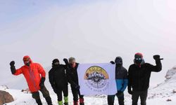 Türkiye’nin en yüksek üçüncü dağına zorlu tırmanış
