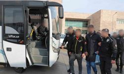 Antalya’da aranan 71 firari yakalandı