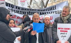 Arap Topluluğu Birliği’nden İsveç Büyükelçiliği önünde protesto