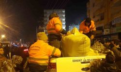 Edremit Belediyesi ekipleri deprem bölgesine ulaştı