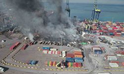 İskenderun Limanı’ndaki yangın 3’üncü gününde havadan görüntülendi