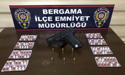 İzmir’de durdurulan araçtan sentetik hap ve silah çıktı