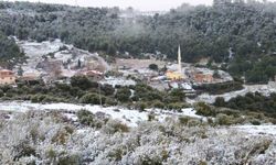 İzmir’e kar sürprizi