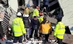 Maden işçileri Kahramanmaraş’ta 2 kişiyi enkaz altında sağ çıkardı