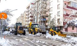 Malatya’da kardan kapanan yollar yeniden ulaşıma açılıyor
