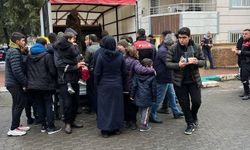 Mehmetçik’ten Malatya’da depremzedelere sıcak yemek desteği