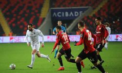 Spor Toto Süper Lig: Gaziantep FK: 1 - A. Hatayspor: 1 (İlk yarı)