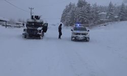 Tunceli-Erzincan karayolu, çığ nedeniyle ulaşıma kapatıldı