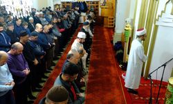 Erzincan'da Osmanlı’dan miras “Enderun usulü teravih namazı” kılınıyor