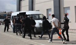 Erzincan’da çeşitli suçlardan aranan 35 kişi yakalandı, 8 kişi gözaltına alındı