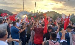 Fethiye’de seçim zaferi kutlanıyor
