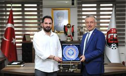 Rektör Levent’ten Anagold 24 Erzincanspor’a moral ziyareti
