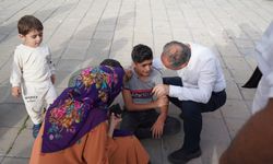 Başkan Kılınç, yaralı çocuğa ilk müdahaleyi yaptı