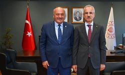 Karaman'dan Ulaştırma ve Altyapı Bakanı Abdulkadir Uraloğlu'nu Ziyaret