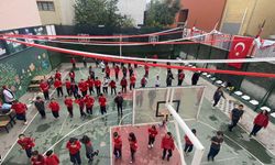 Erzincan Açı Ortaokulu, güne sporla başlıyor