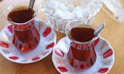 Erzincan'da Kahvehanelerde ve Çay Ocaklarında Çay Fiyatlarına Zam Geldi