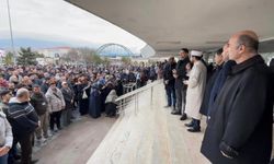 Umreciler Terzibaba Camii'nden Dualarla Uğurlandı