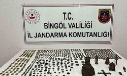 Bingöl’de tarihi eser kaçakçılığı operasyonu: 734 adet tarihi eser ele geçirildi