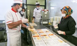 Erzincan Belediyesi'nden Günlük 800 Kişiye İftar Yemeği