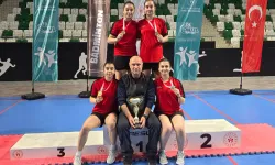Erzincanlı Gençler Badminton Türkiye Şampiyonu