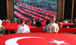 Erzincan’da 500 metre uzunluğundaki Türk bayrağıyla ‘Gençlik Yürüyüşü’ yapıldı