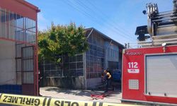 Yangın Felaketi: Kaynak Makinesi Patlaması, Oto Yedek Parça Dükkanında Büyük Hasara Yol Açtı