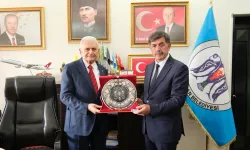 Binali Yıldırım Erzincan Belediye Başkanı Bekir Aksun'u Ziyaret Etti