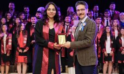 EBYÜ Tıp Fakültesi 11. Dönem Mezunlarını Verdi
