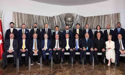 Fenerbahçe’de yeni yönetim mazbatalarını aldı
