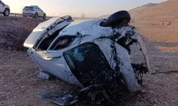 Erzincan’da Feci Kaza: Araçta Sıkışan 3 Kişi Kurtarıldı
