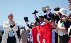 Erzincan Binali Yıldırım Üniversitesi'nde​​​​​​​ Mezuniyet Coşkusu