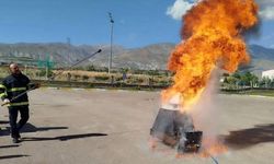 Erzincan’da Kamu Personeline Yangın Söndürme Eğitimi Verildi