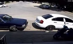 Otomobil ile motosikletin çarpıştığı kaza kamerada