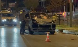 Otomobilin çarptığı motosikletteki çift öldü