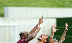 Victor Osimhen, ilk antrenmanına çıktı