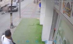 Kontrolünü kaybeden sürücünün caddeyi birbirine kattı