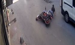 Scooter kullanan 4 yaşındaki çocuğa motosiklet çarptı